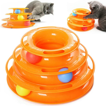 Katzenspielzeugturm mit Bällen